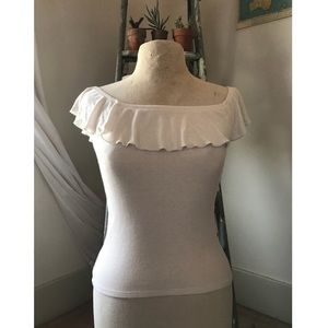 WHITE OFF THE SHOULDER SHIRT
